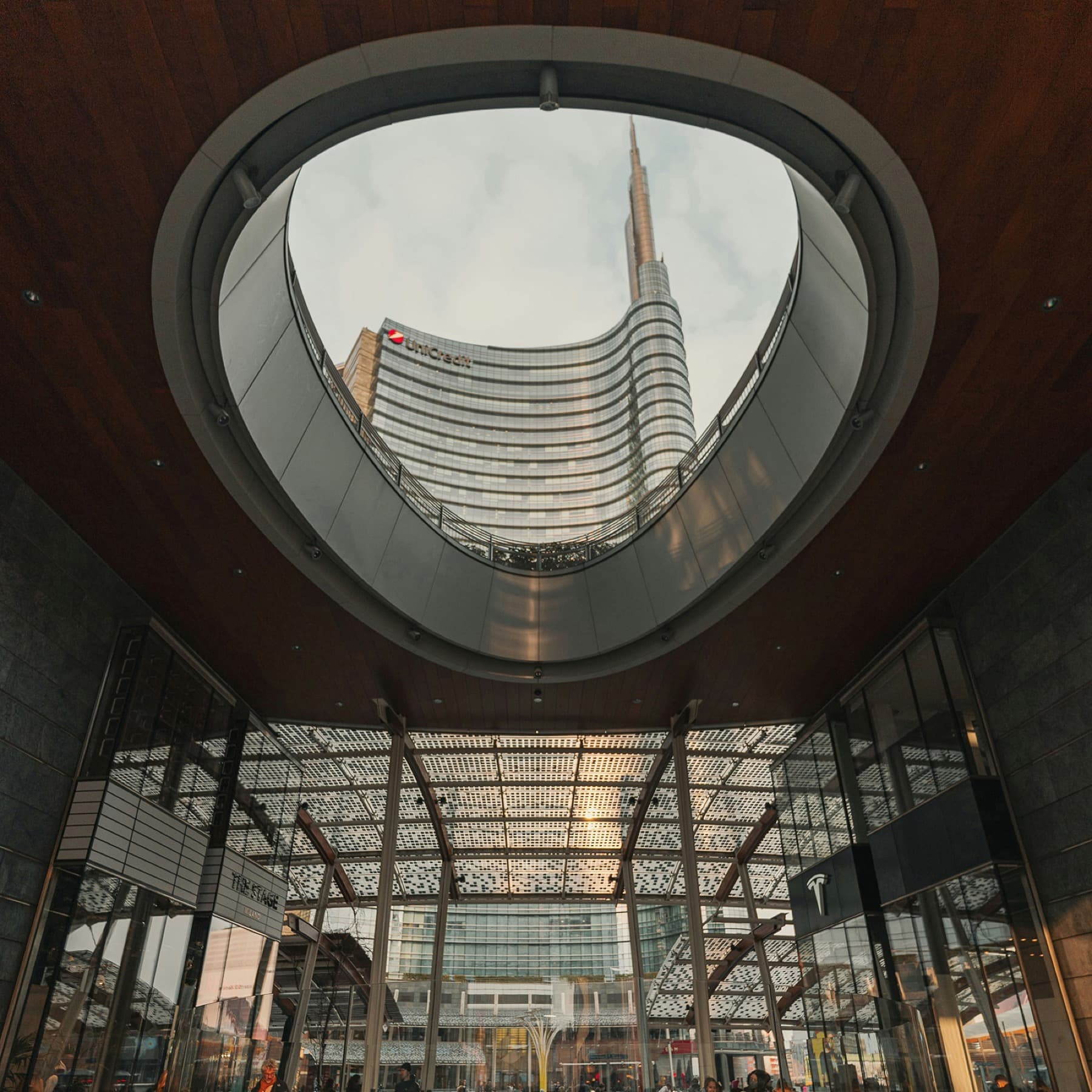 Piazza Gae Aulenti