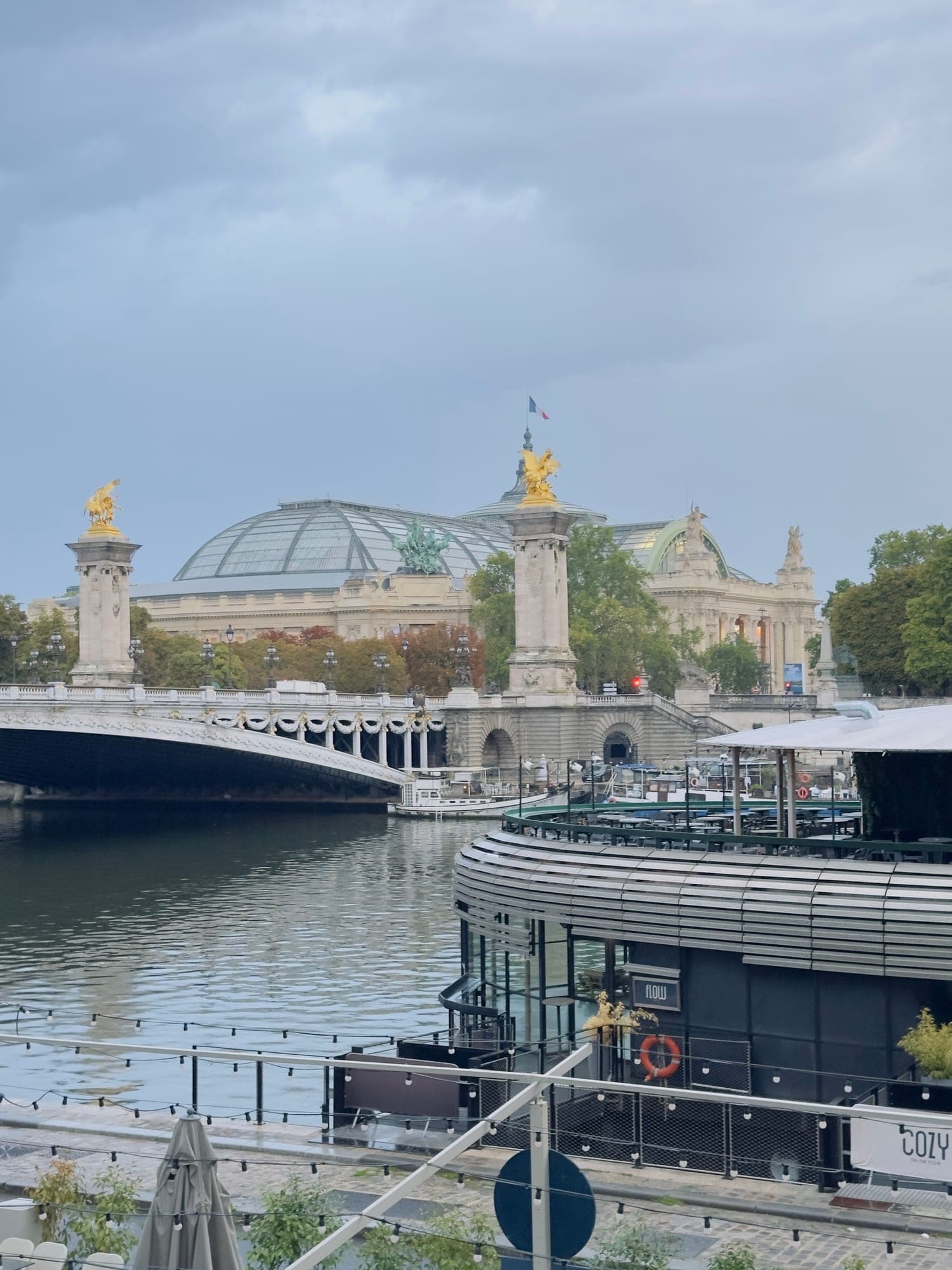 Pont Alexandre III and the Grand Palais on the Seine, photographed by MEOCY Studio